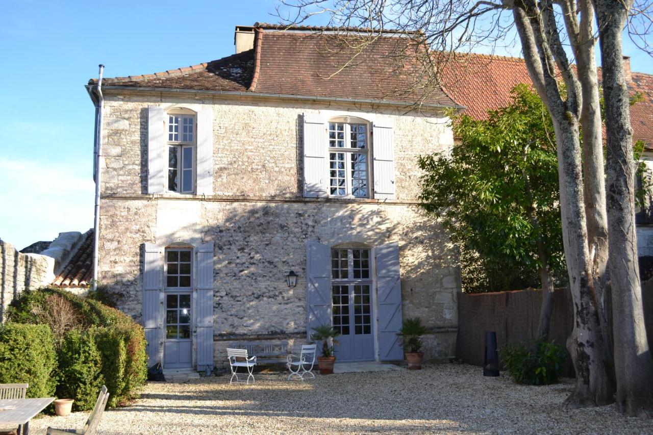 Le Petit Logis Bed & Breakfast Rouillac  Bagian luar foto