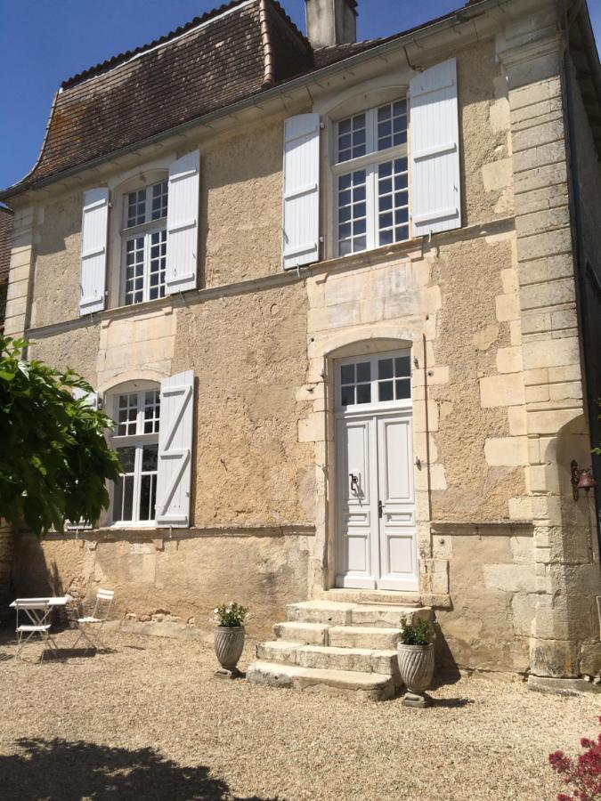 Le Petit Logis Bed & Breakfast Rouillac  Bagian luar foto