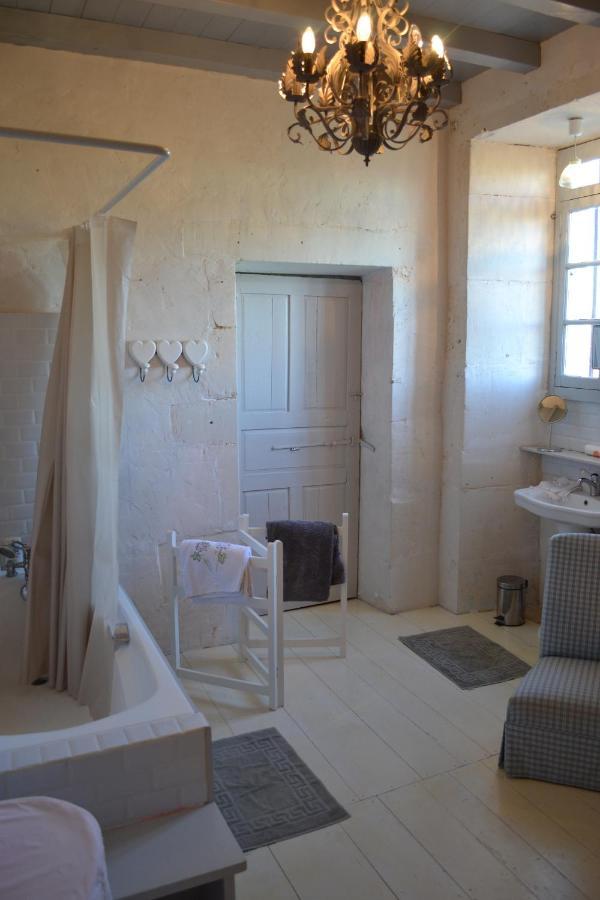 Le Petit Logis Bed & Breakfast Rouillac  Bagian luar foto