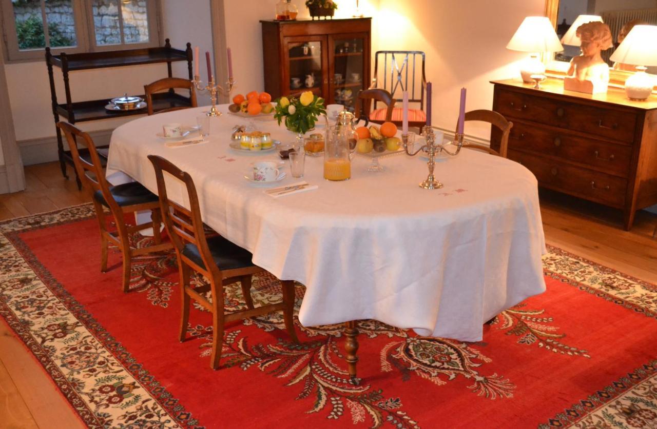 Le Petit Logis Bed & Breakfast Rouillac  Bagian luar foto